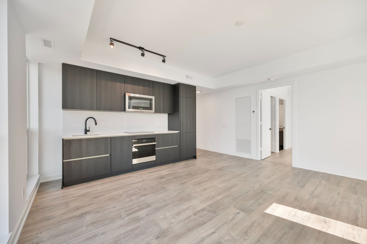 327 King Street W Unit: 4605