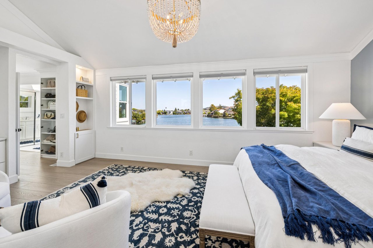 427 Riviera Circle