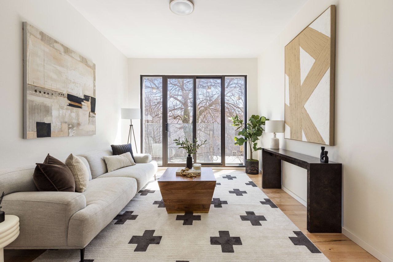 1064 Hancock Street, Unit 203