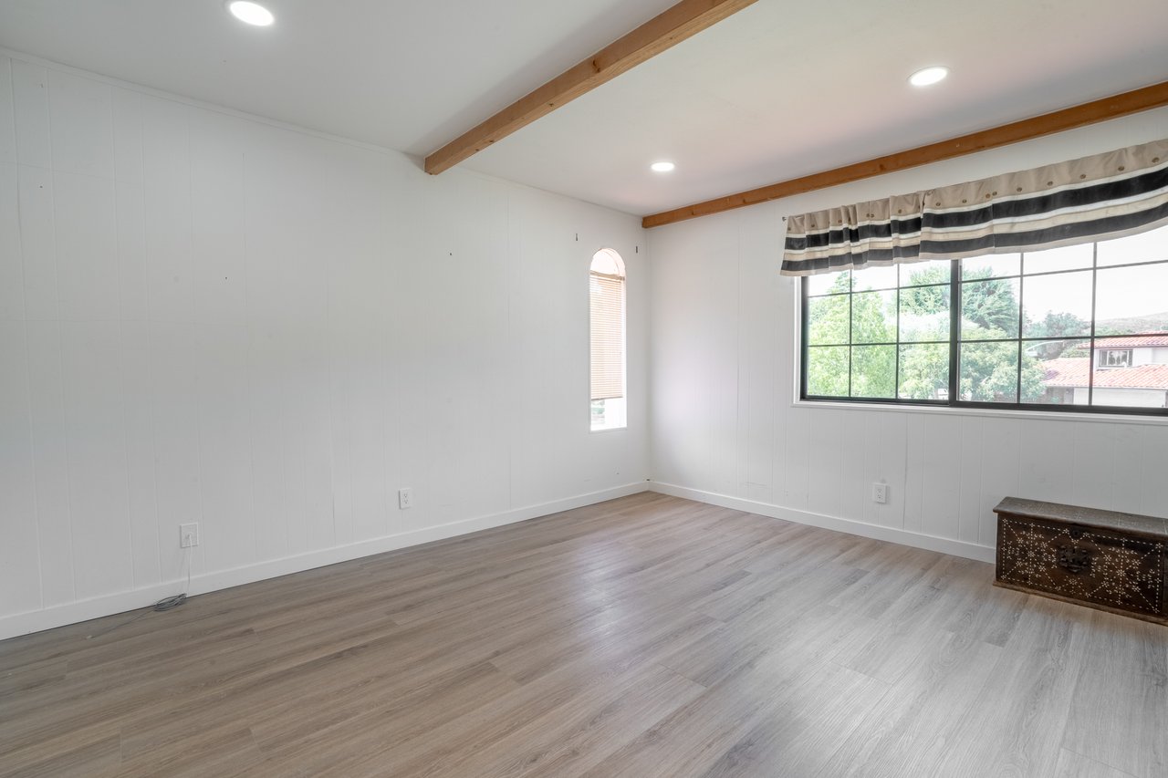 2039 Bridgegate Court