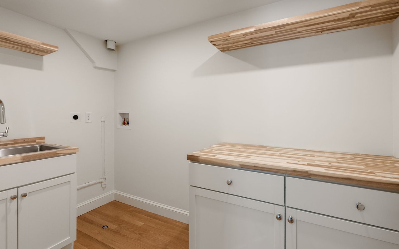 95 Sylvan Lane Weston, MA 02493