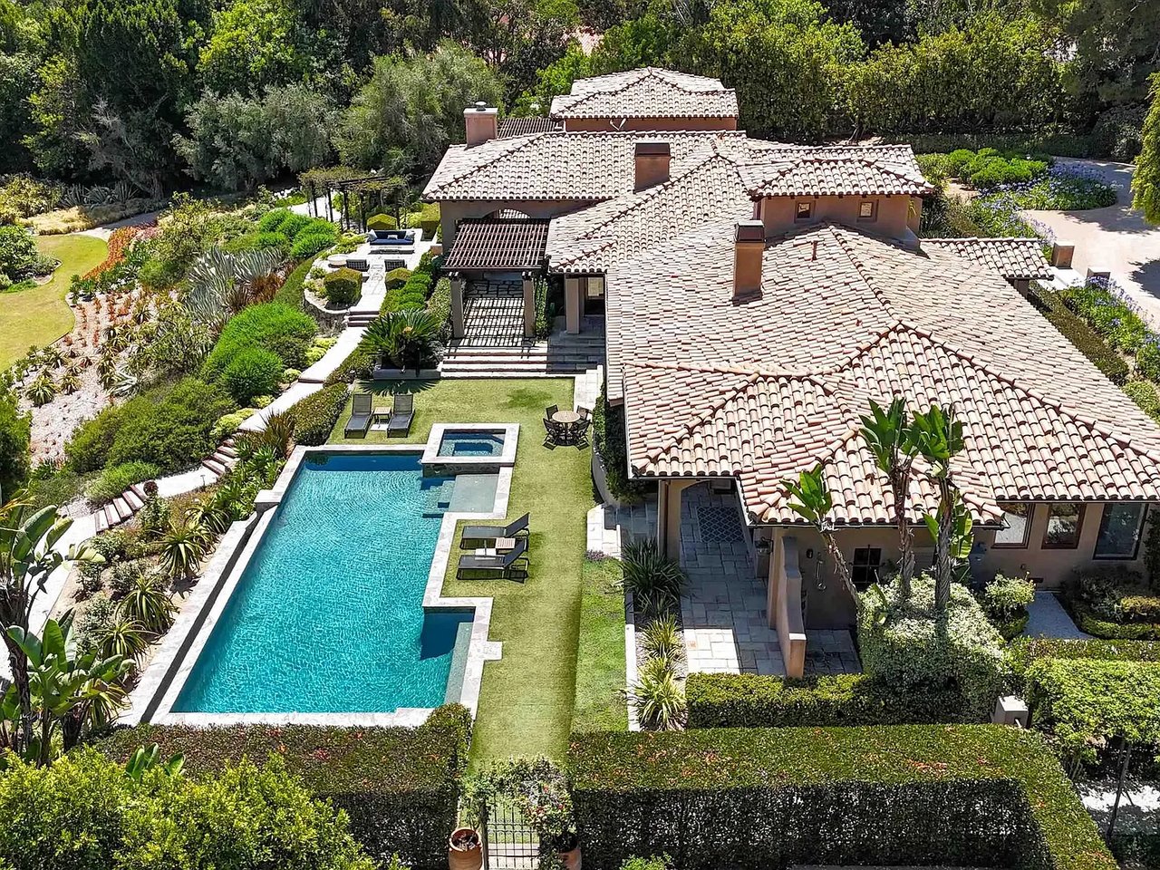6871 Las Colinas