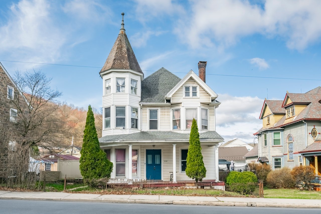1116 Main Street