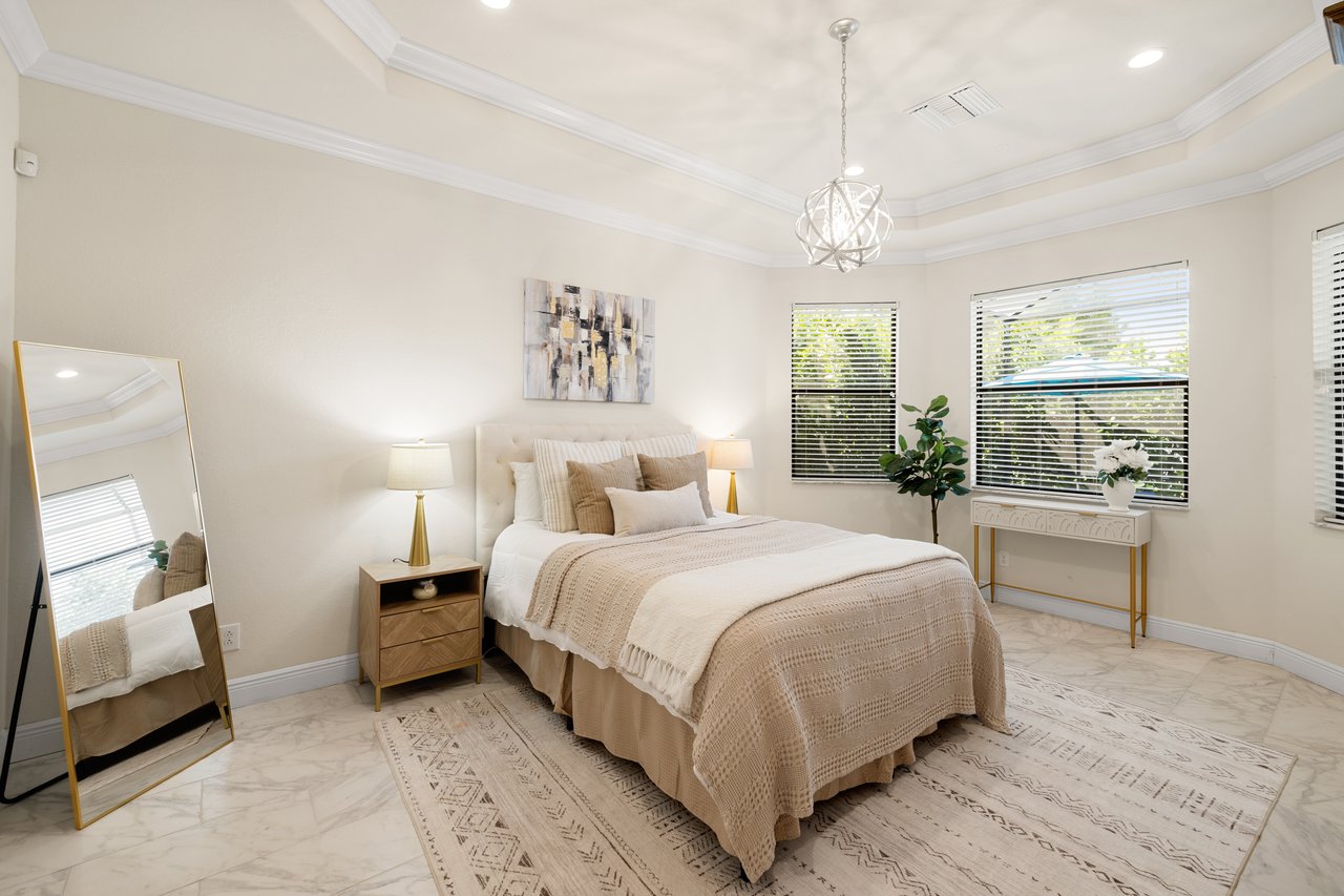 10137 Florence CIR, NAPLES