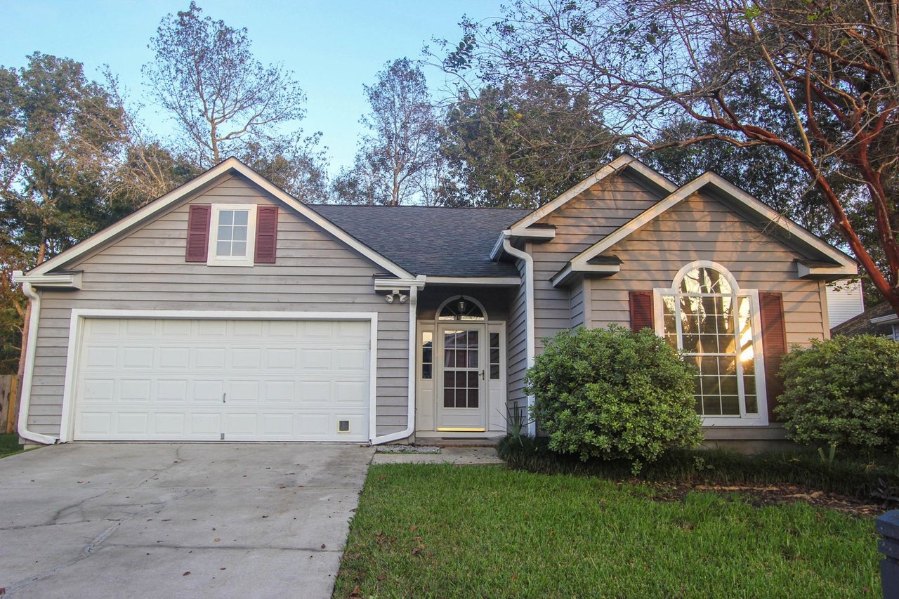 1992 Davant Circle