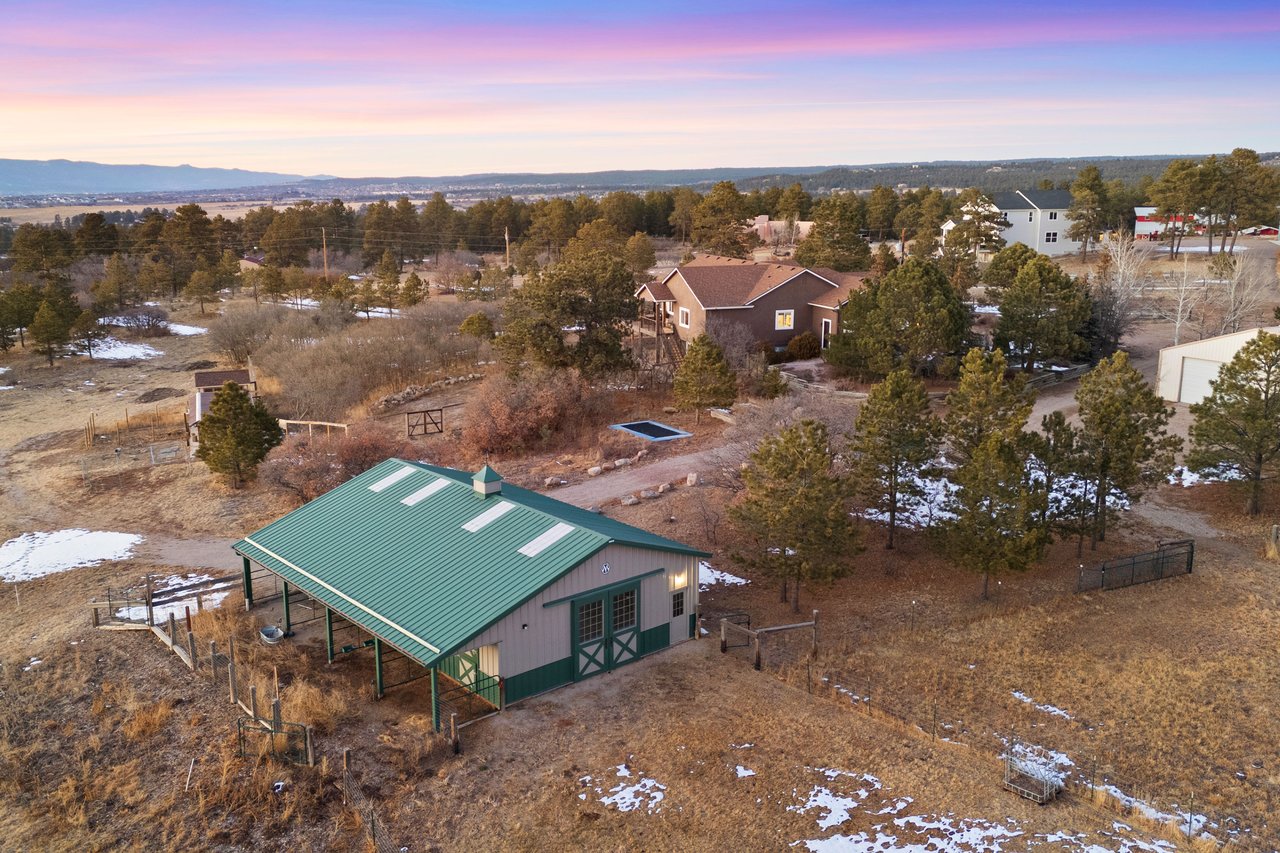 4255 Arrowhead Drive