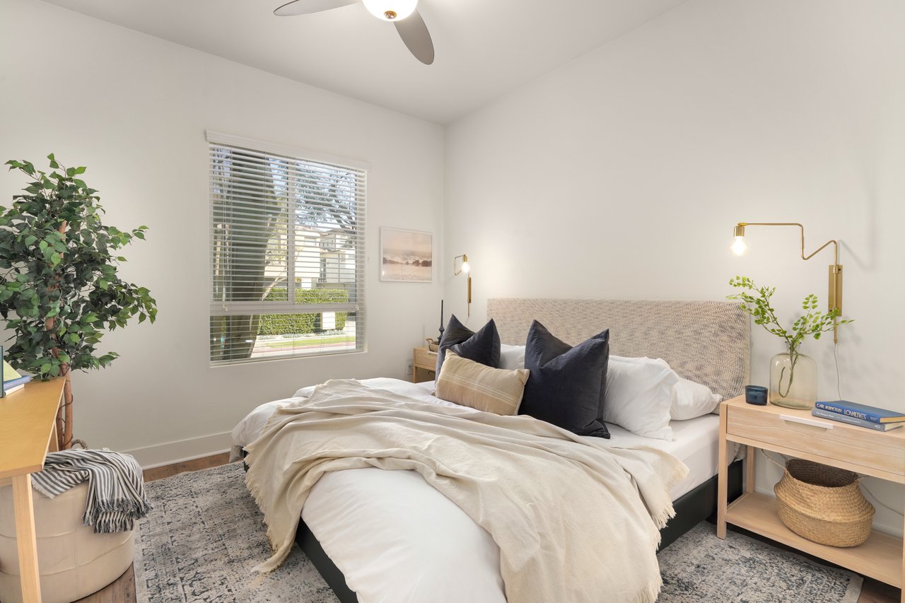 East bedroom