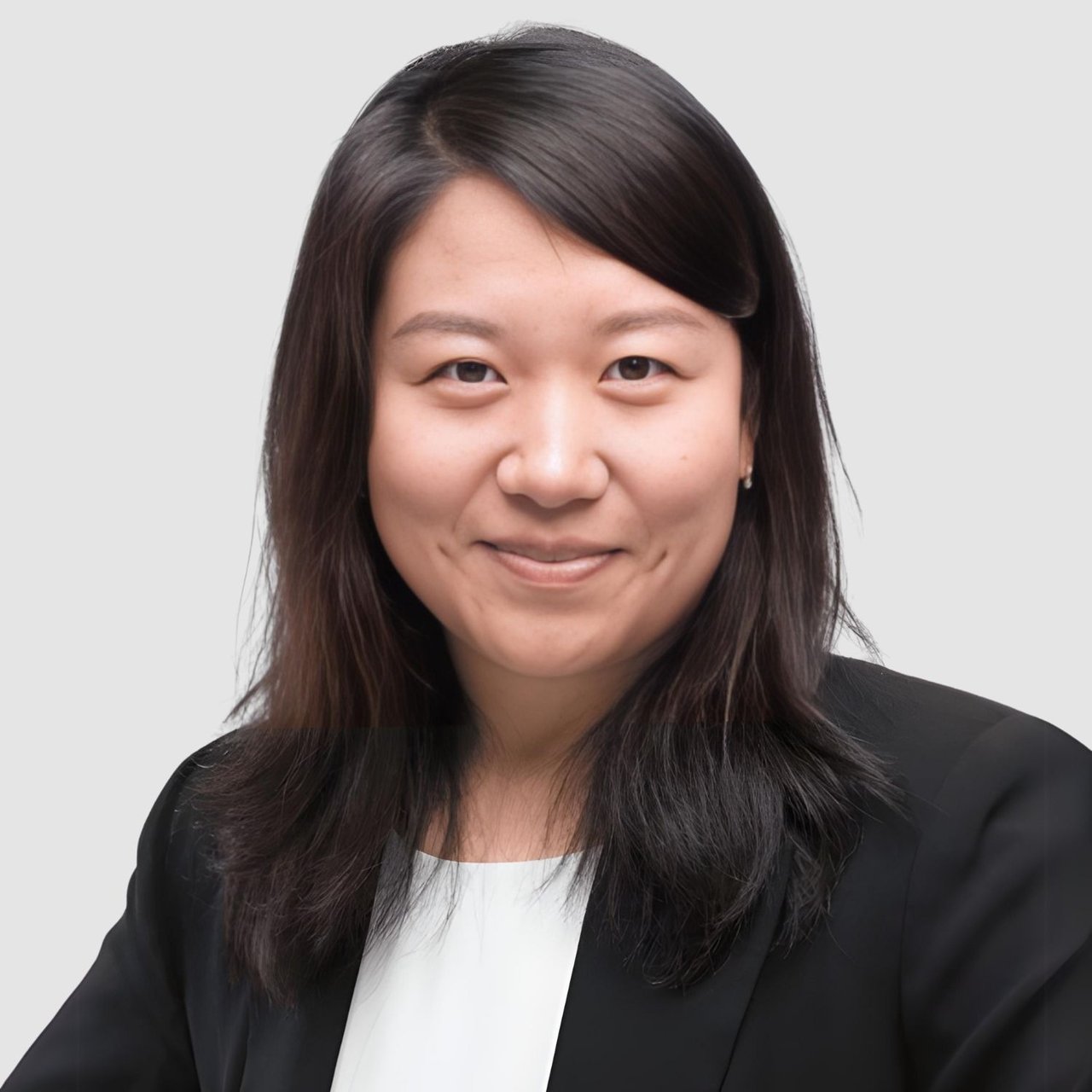 Joy Xing Oakville ON Real Estate Agent Headshot