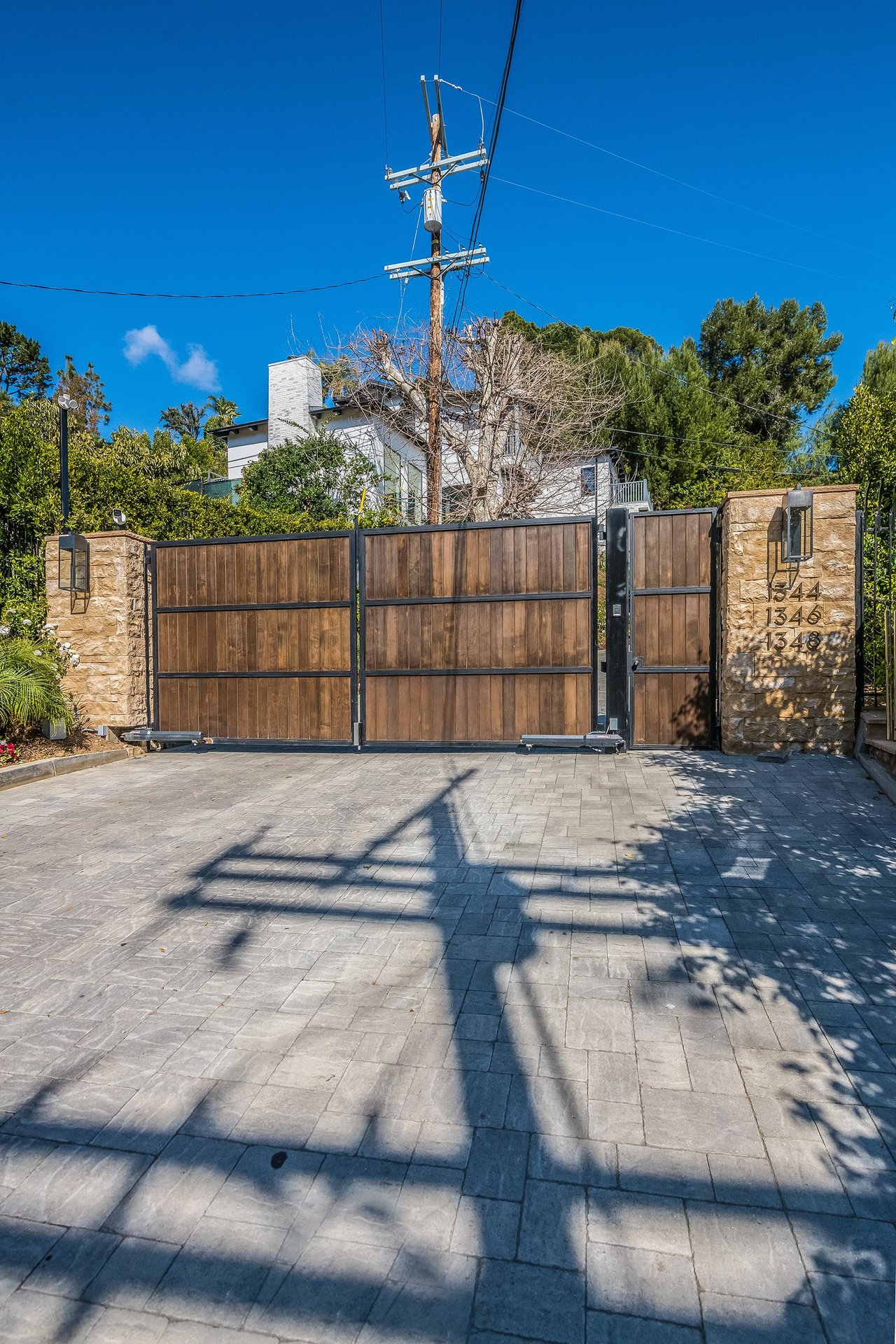 1348 Marinette Rd, Pacific Palisades 