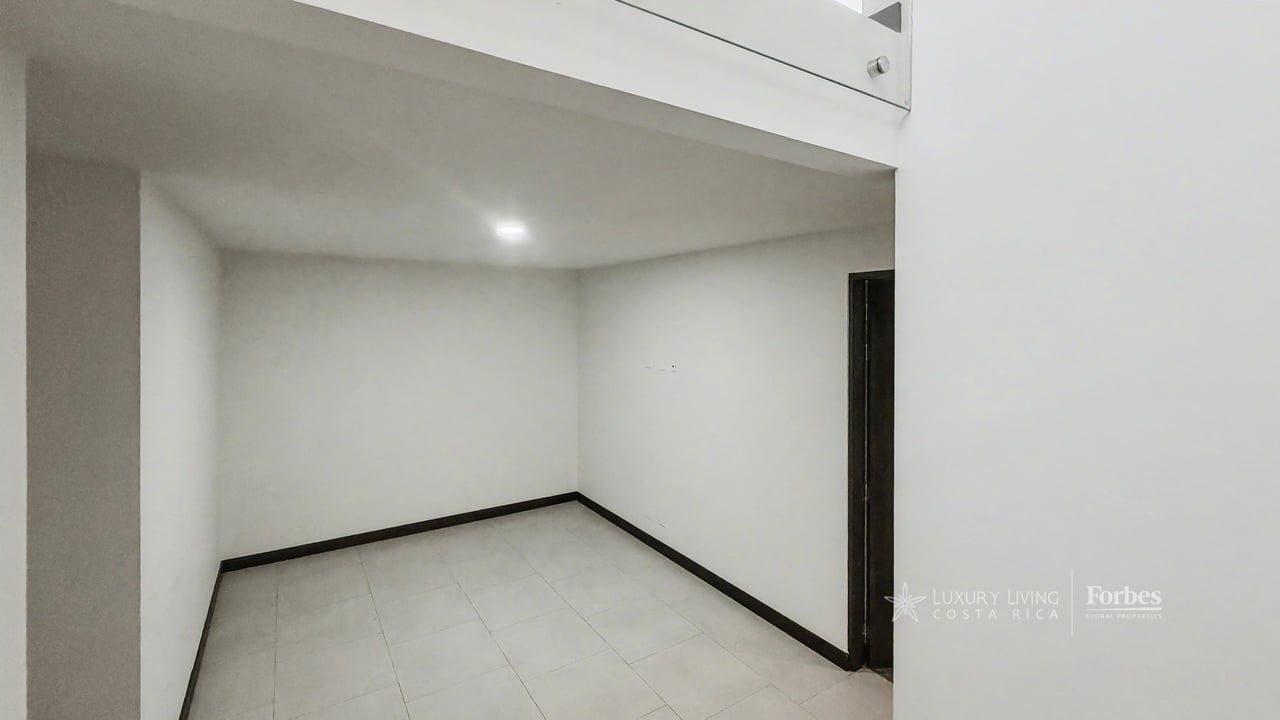 21480 - House, 3 bedrooms, office, terrace, pool, gated community, Escazú