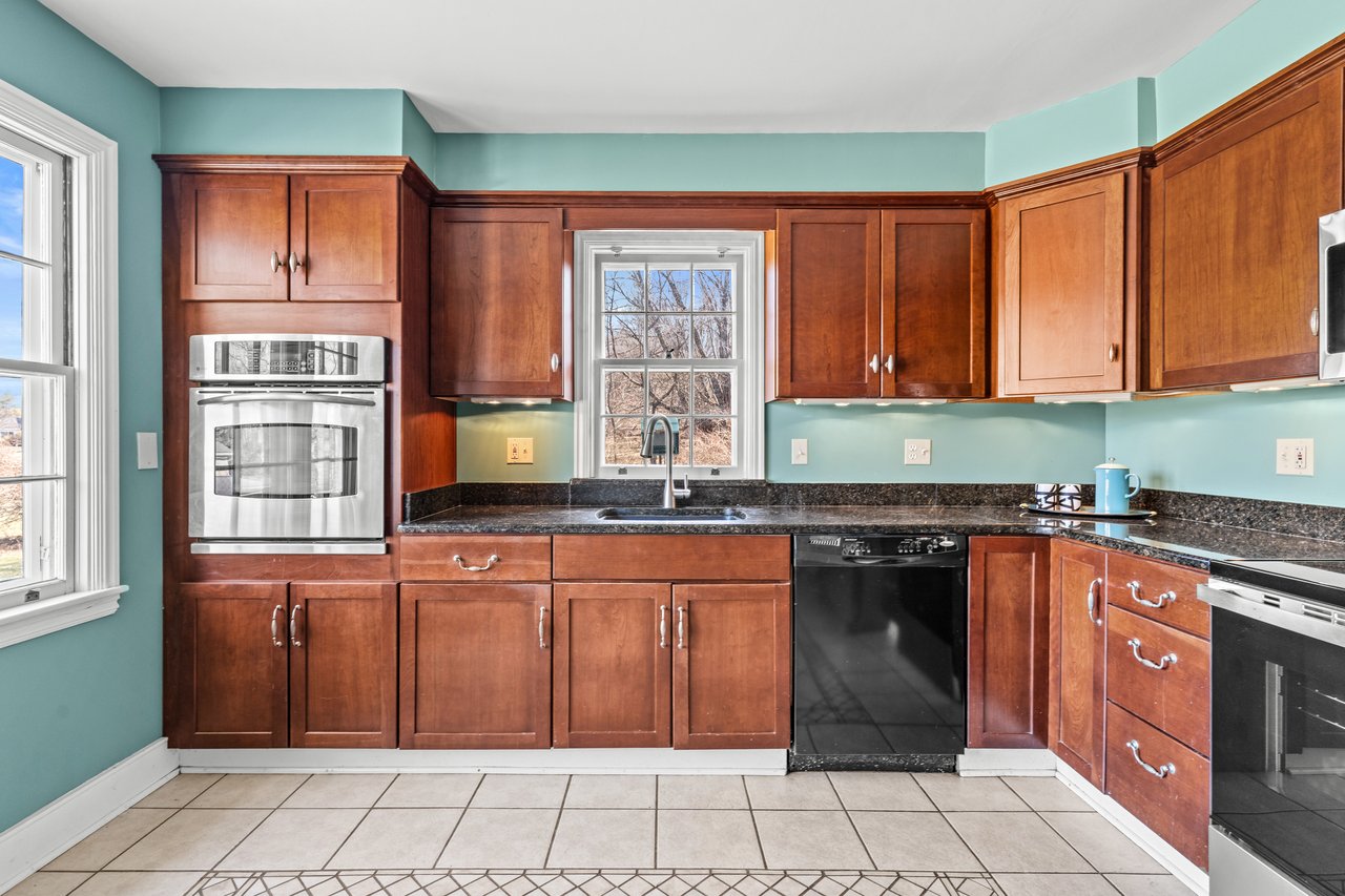 2016 Stonesthrow Road