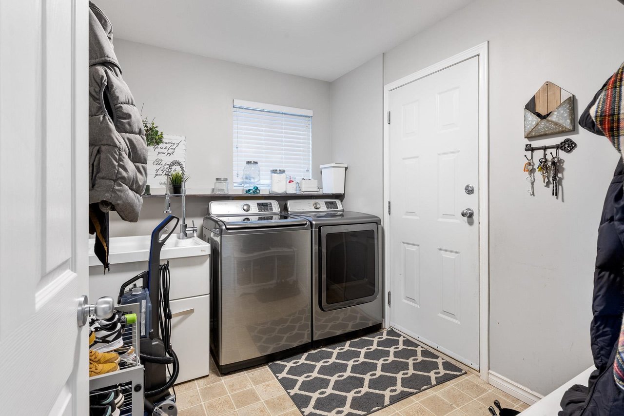 23756 Kanaka Wy