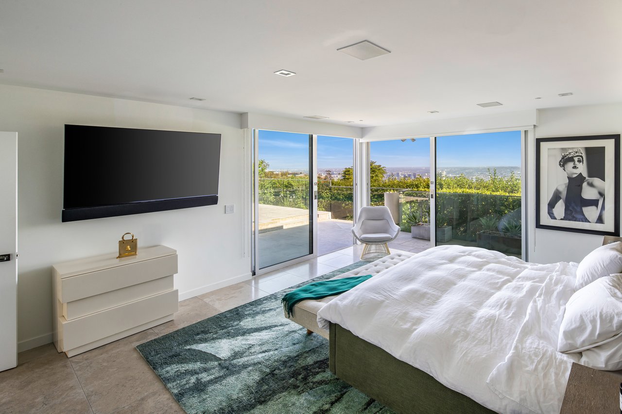 1476 Carla Rdg, Beverly Hills
