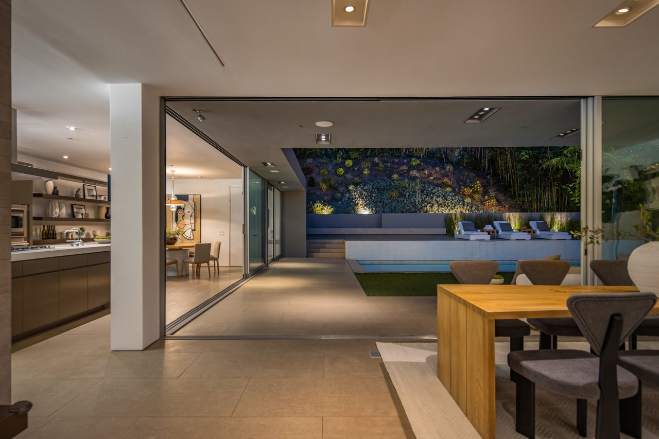 1166 Angelo Dr, Beverly Hills 