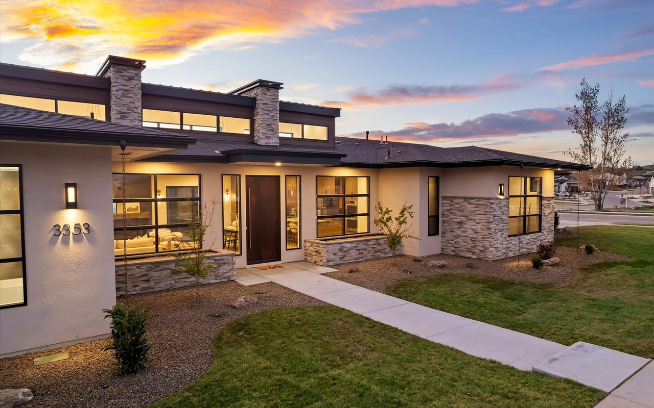 New Construction Home With Volcano Granite Island