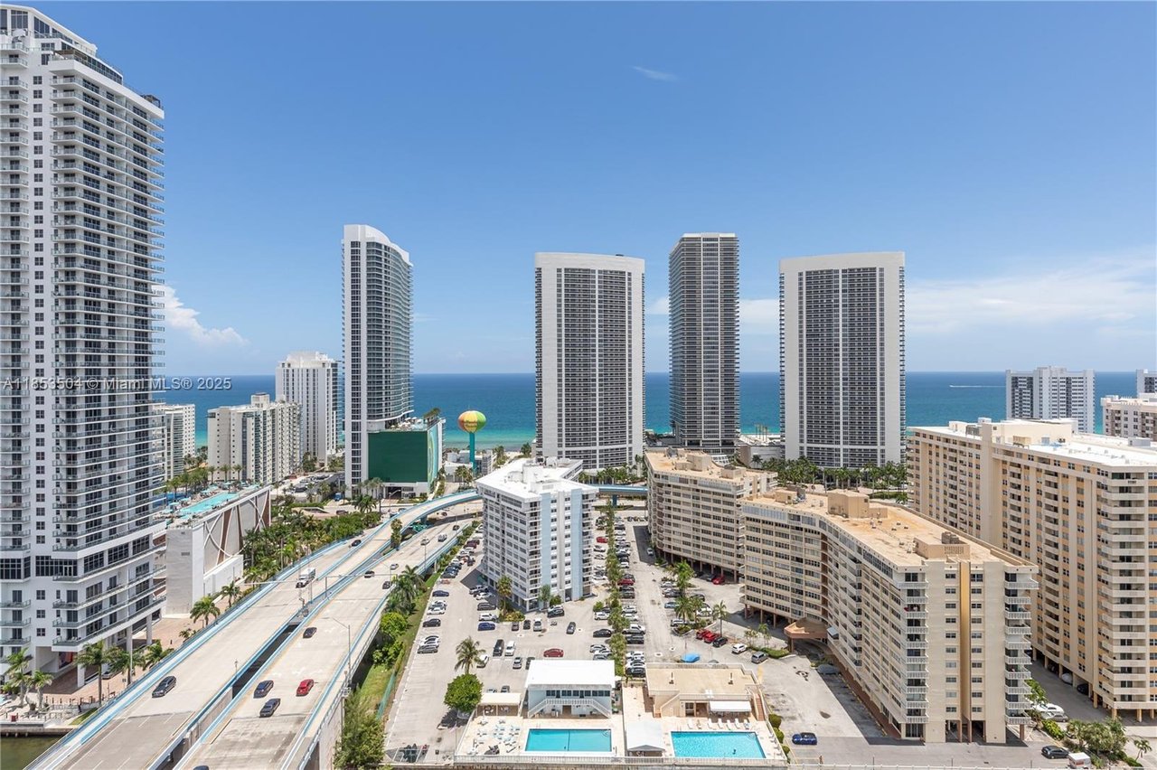 2600 E Hallandale Beach Blvd #2502