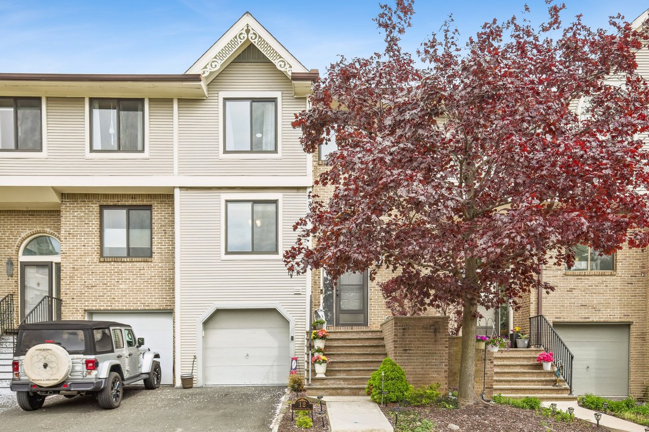 12 Louisburg Square