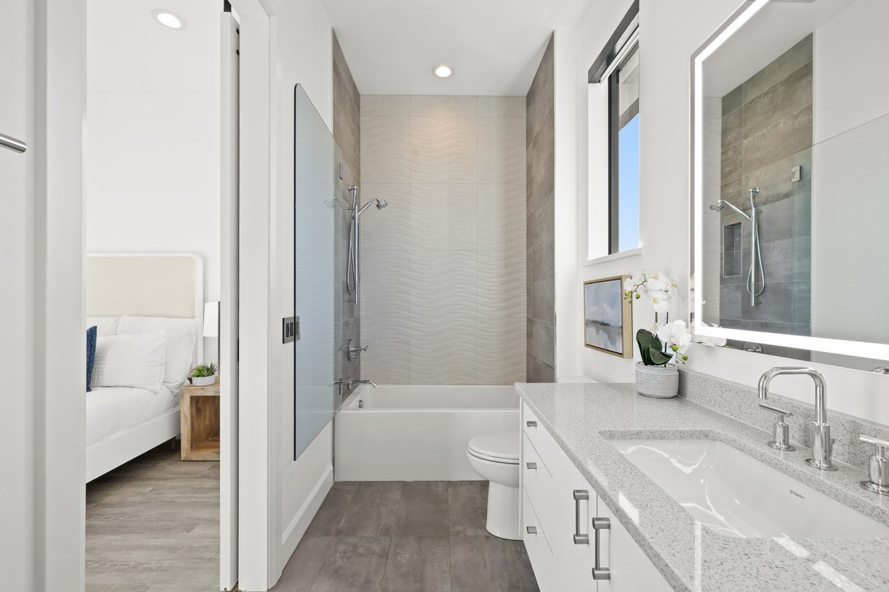 402 Lighthouse Drive