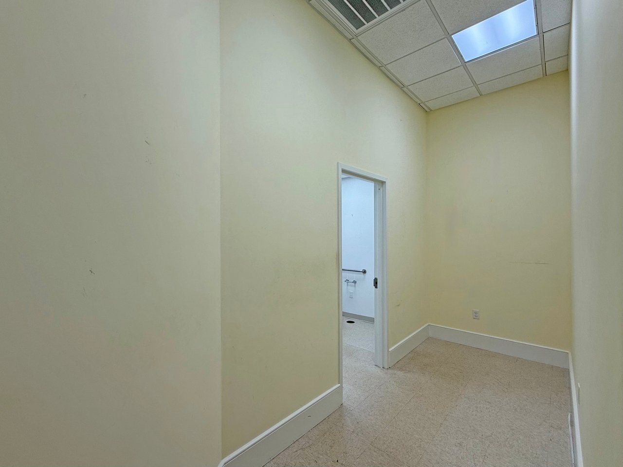 15 Frowein Road, Unit A