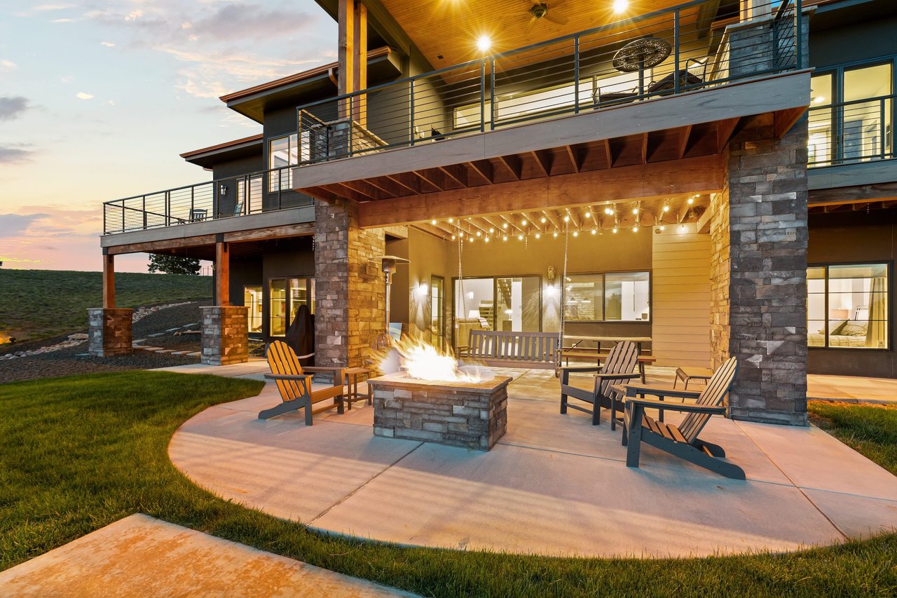 10689 Shadow Pines Road