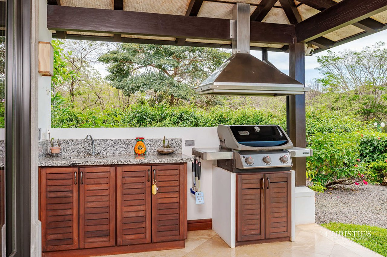 Casa Buena Vista | Timeless Elegance in Hacienda Pinilla 
