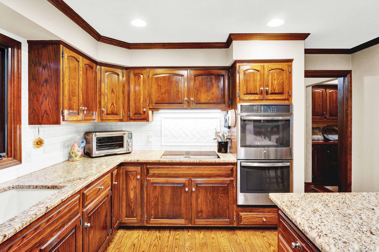 1100 Bretton Lane, Bloomfield Hills