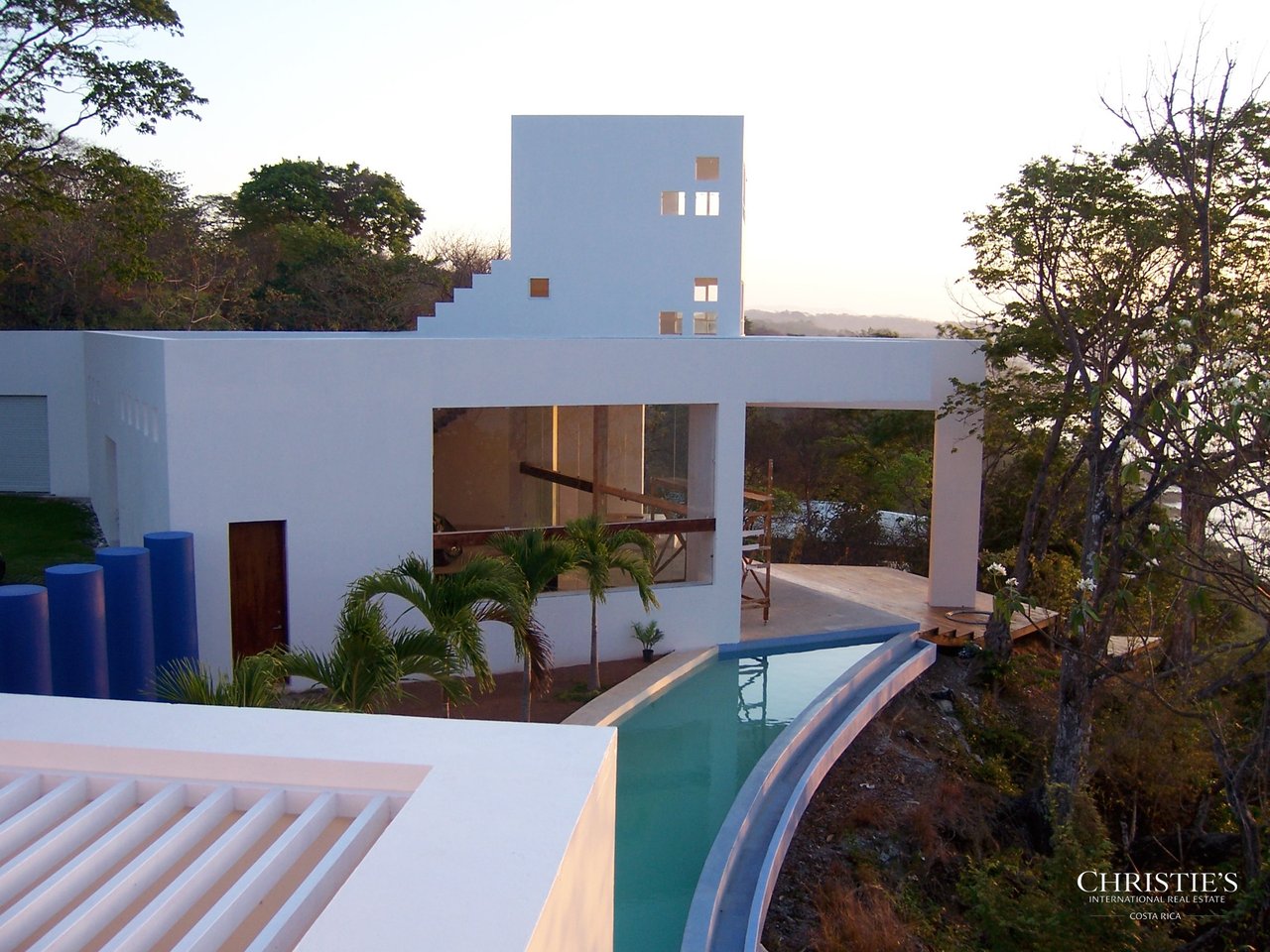 Jungle and Ocean Architectural Masterpiece