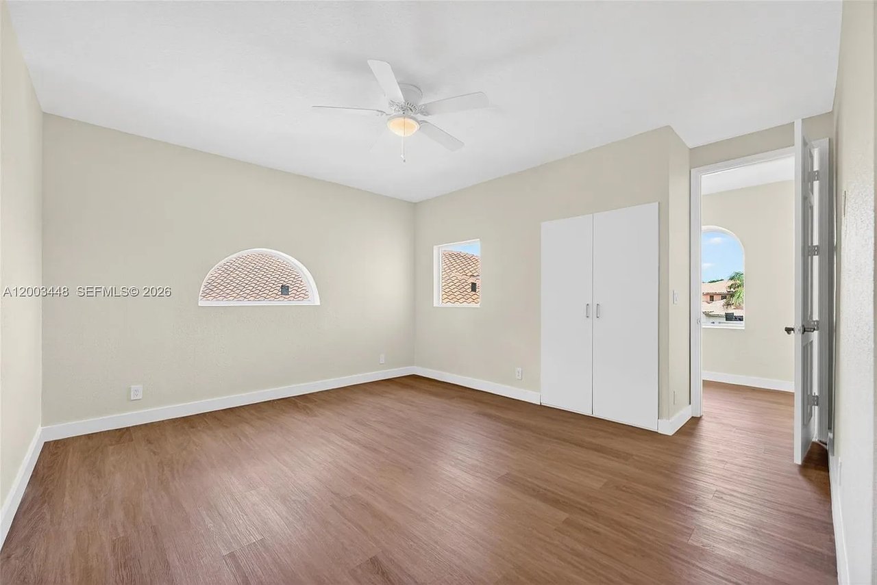 2546 NW 52nd St