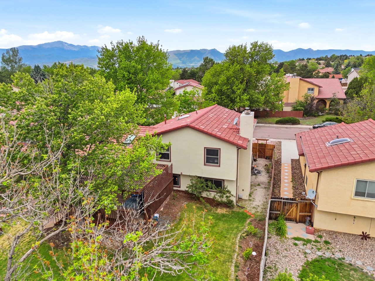 4055 Thundercloud Drive