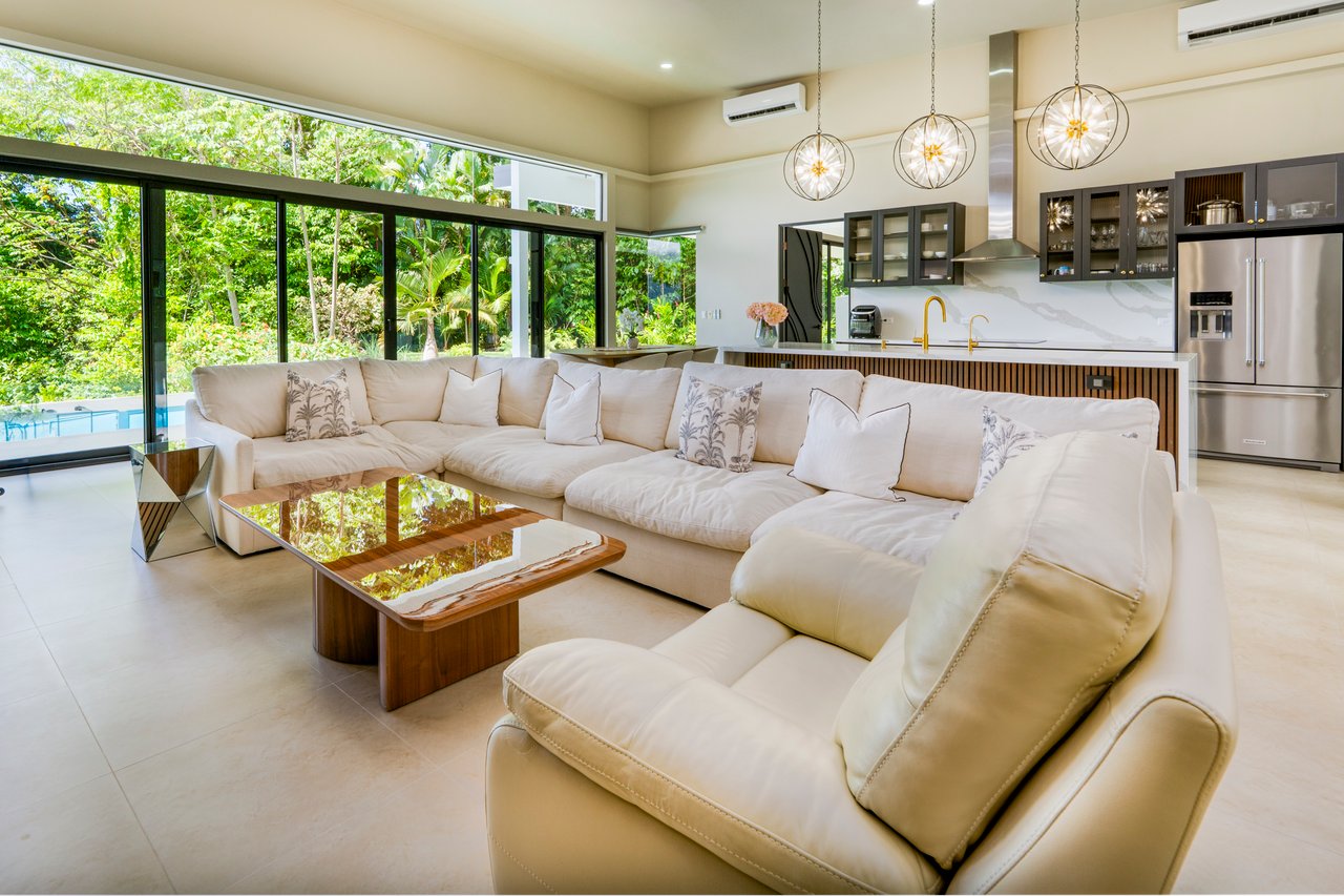 Casa Nueva Vida with Ocean Views & Dual Edge Infinity Pool