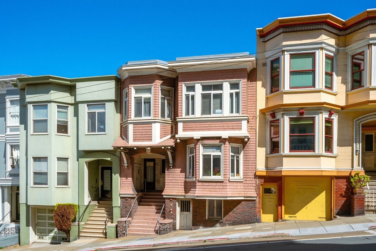 Inside 1414 Union Street | Russian Hill Home For Sale