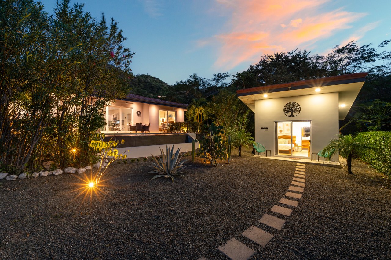 The Haven | Spacious Home + Private Casita in Gated Mar Vista Community