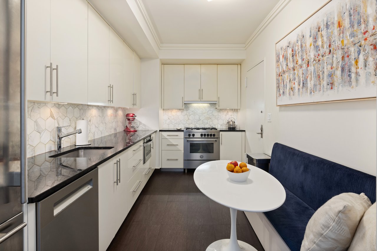 525 East 80th Street, 9D