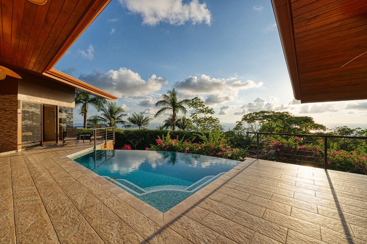 Ocean View 3 Bedroom and 2.5 Bath Home in Sought After Escaleras, Dominical