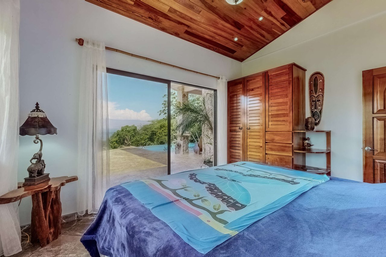 Castillo Puesta del Sol, Escalares - Private 5-Acre Property with Spectacular Ocean View