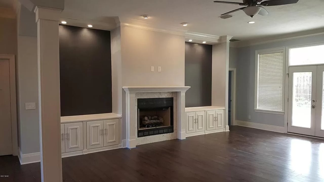 2404 PELICAN BAY Court