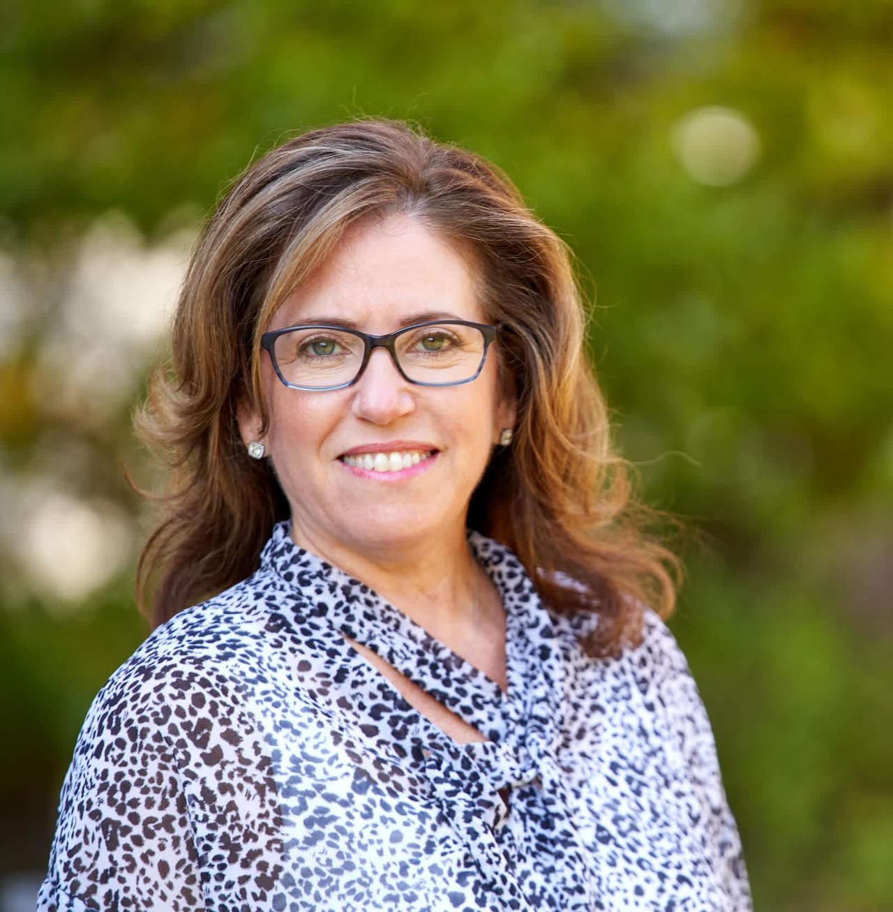 Deb Levin