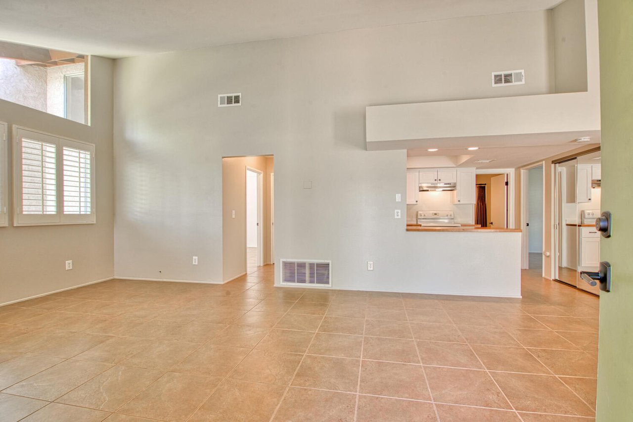 3518 Ridgeview Cir S