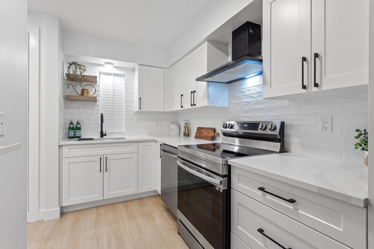 115-1570 Prairie Ave