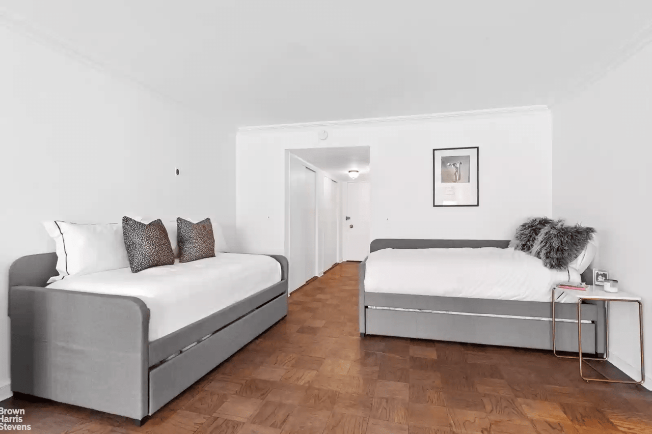 27 E 65th Street Unit: 11C
