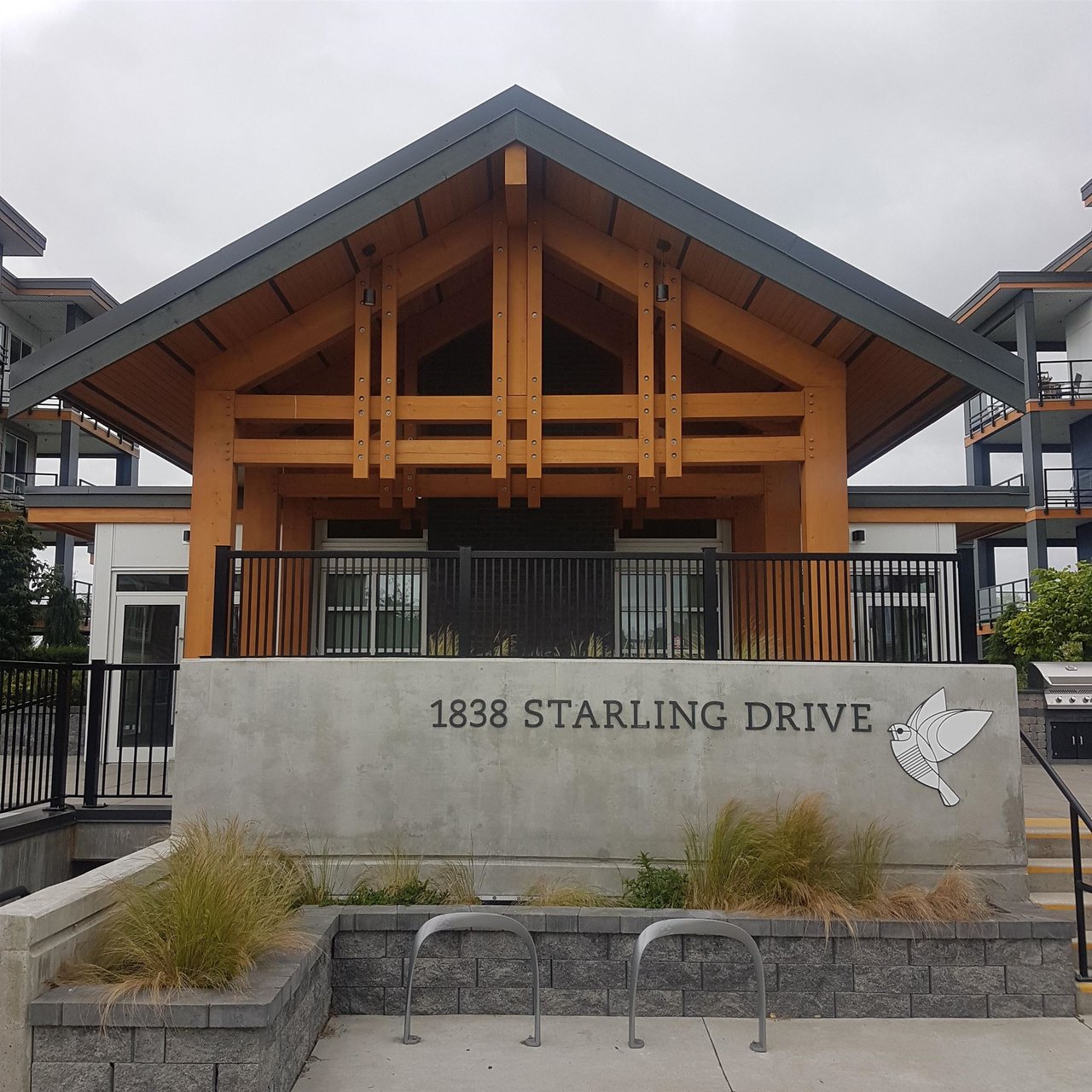 322-1792 Starling Dr