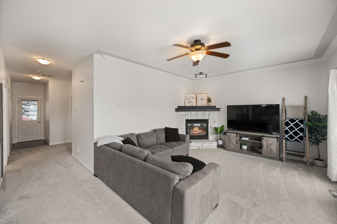 10-50354 Adelaide Pl