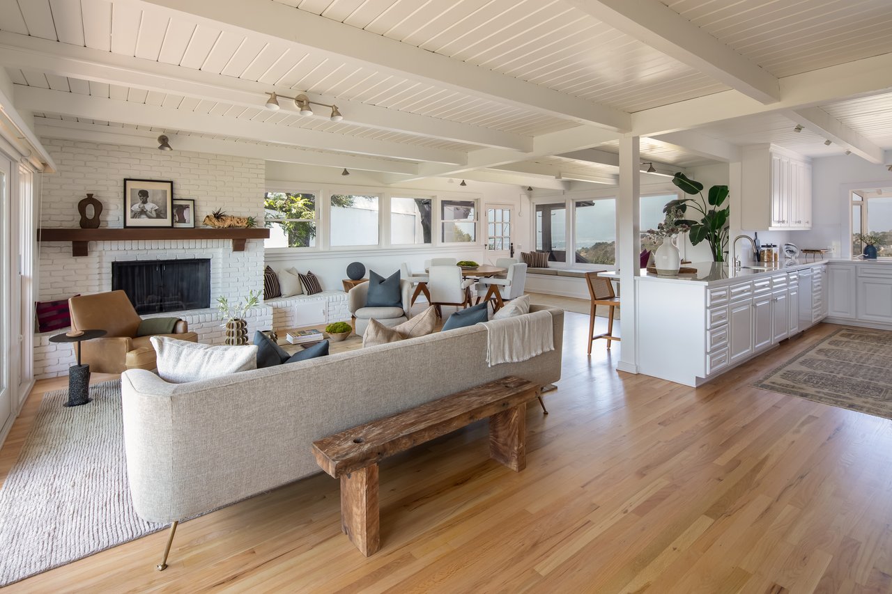 8595 Skyline Dr, Sunset Strip