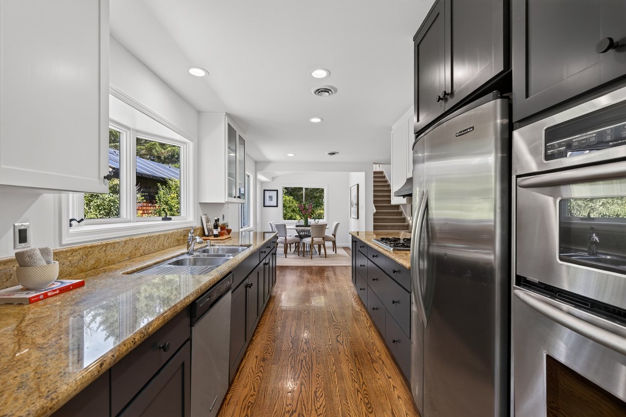 82 Shady Lane, Ross