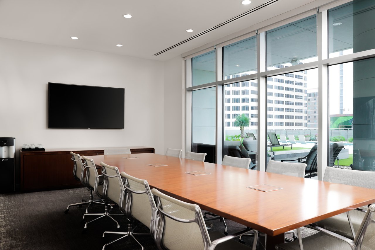 200 Congress Avenue #19F