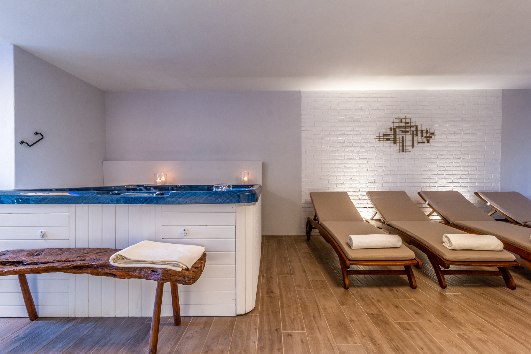 Tuscan Villa With Panoramic Country Views