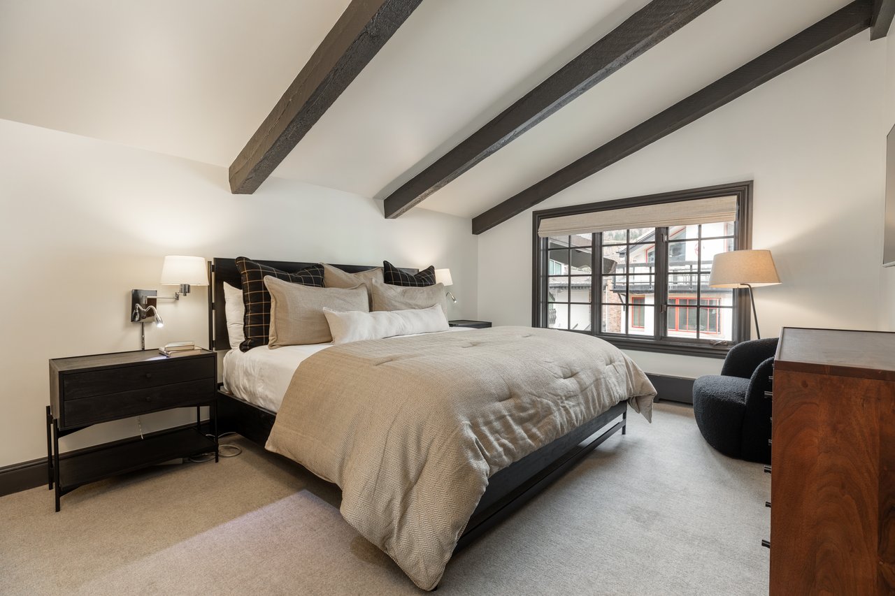 The Lodge at Vail Condominiums #360