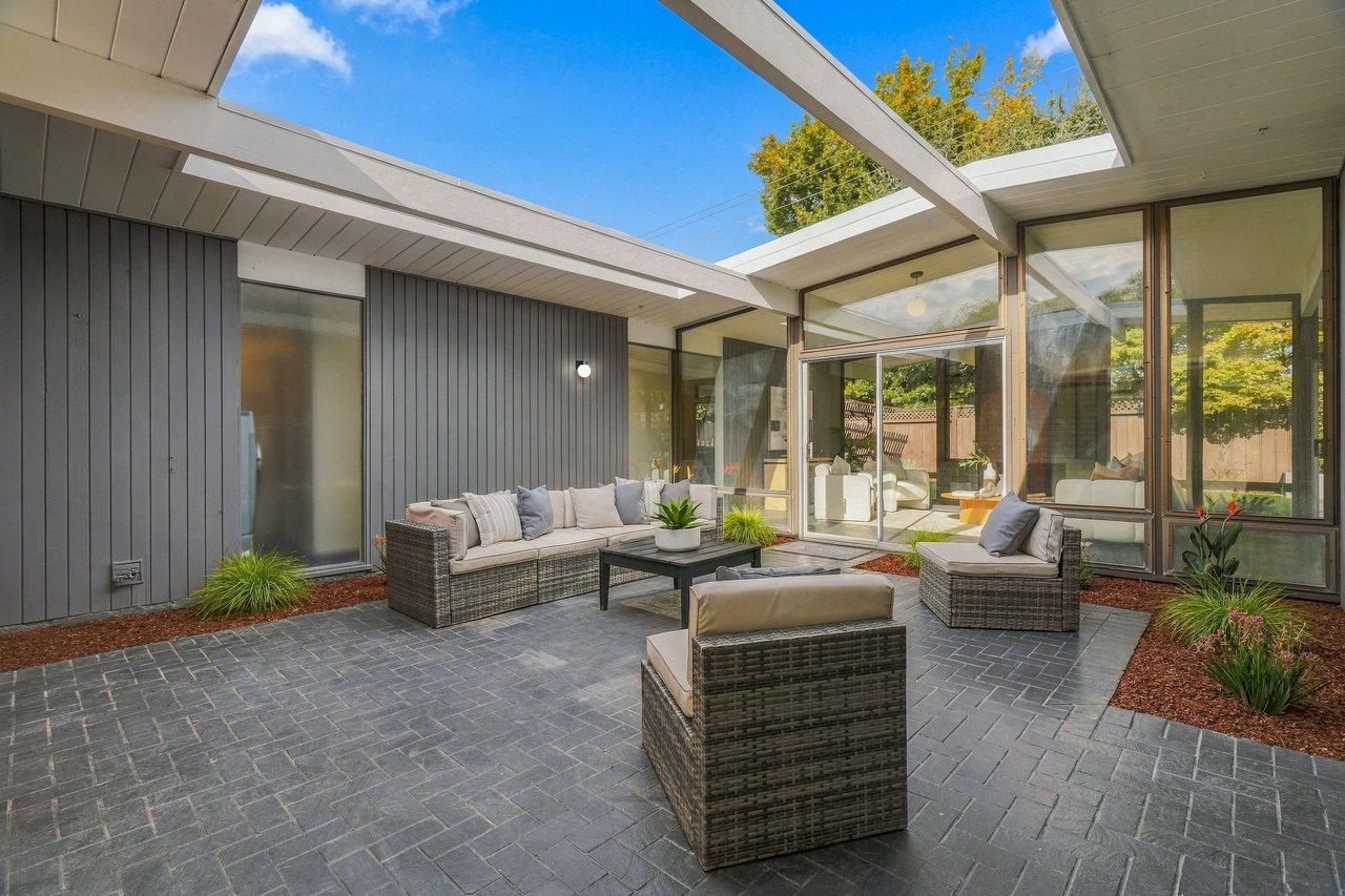 2418 Fairglen DR