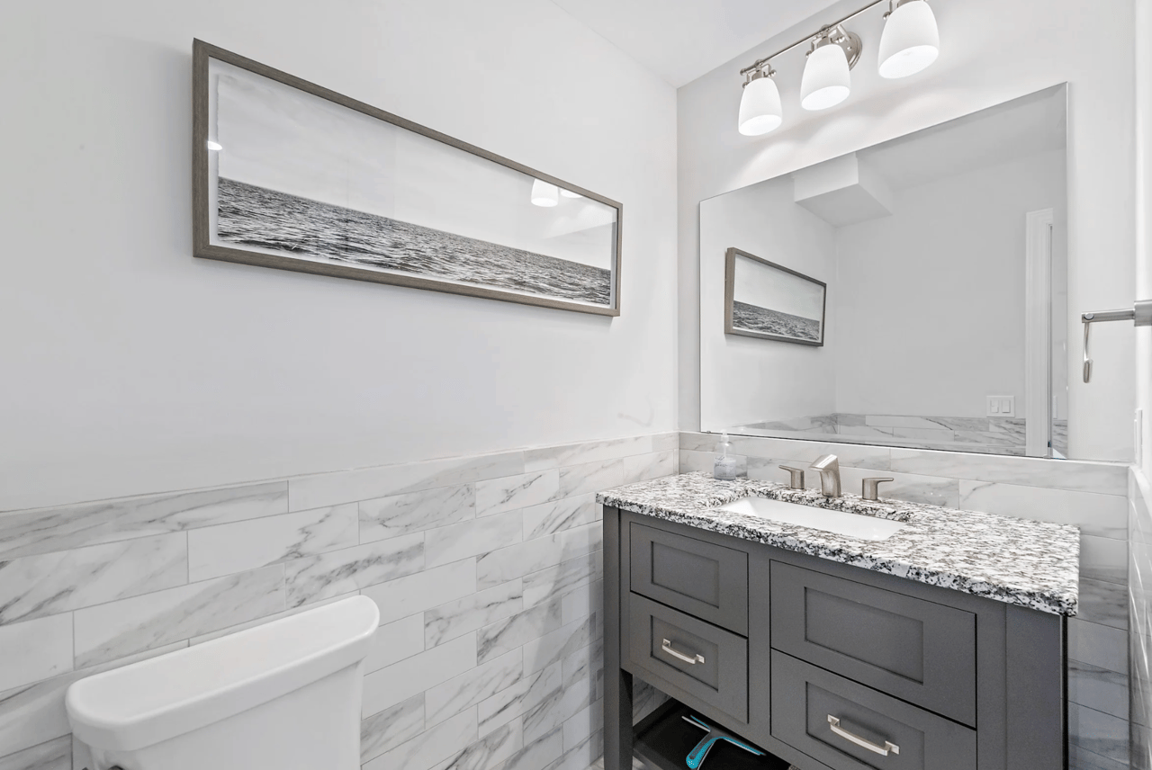 123 E. Colorado Avenue