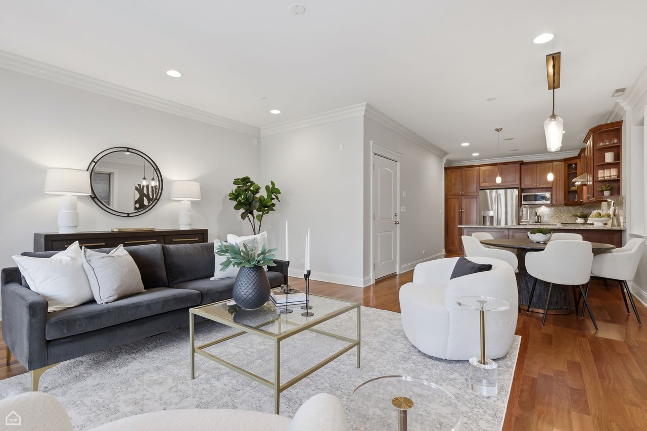 1047 W Monroe Street Unit 3